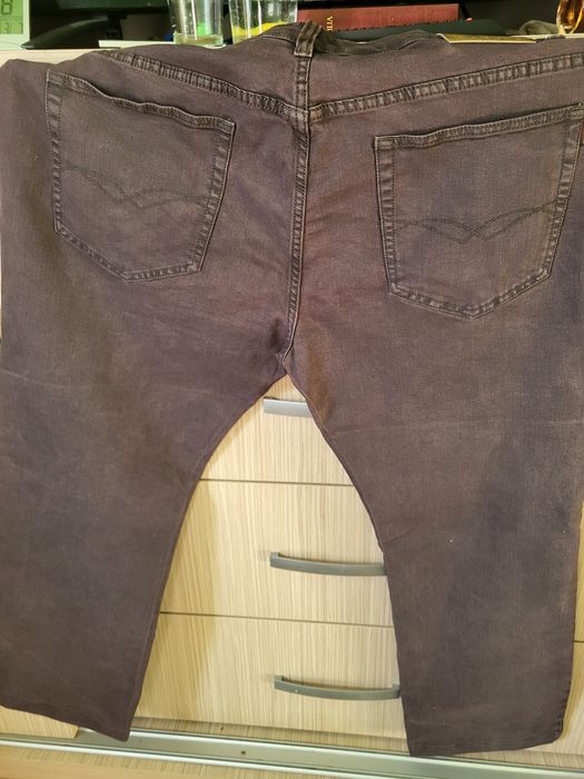 Pantaloni mari pentru barbati. Nou