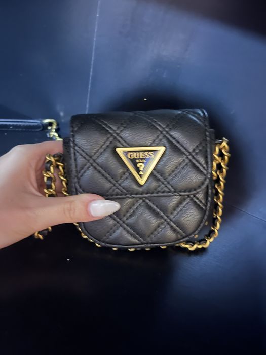 чантичка на Guess