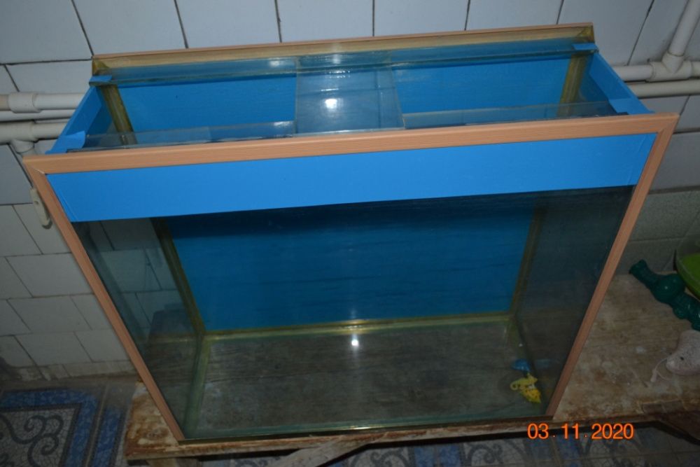 Продаю аквариум на 100 литров