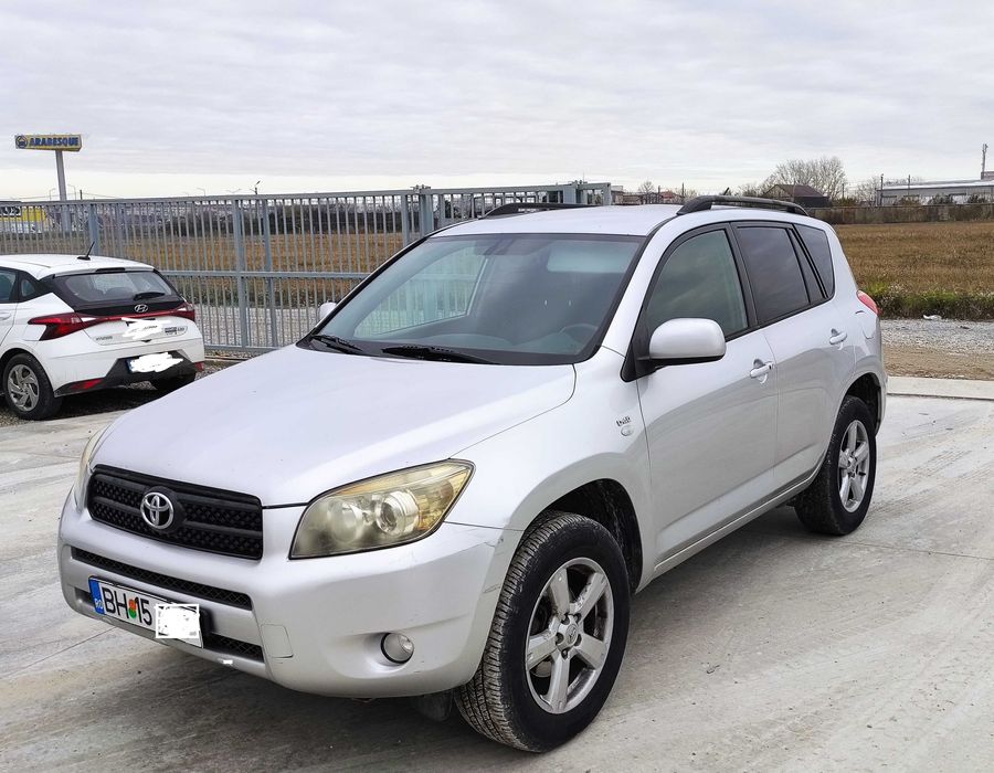 De vânzare Toyota RAV4 2006 - km reali!!!