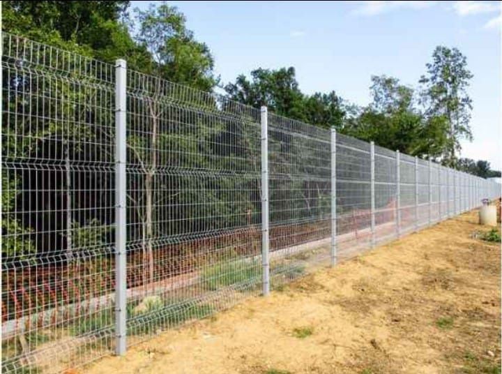 Împrejmuiri terenuri garduri oferta