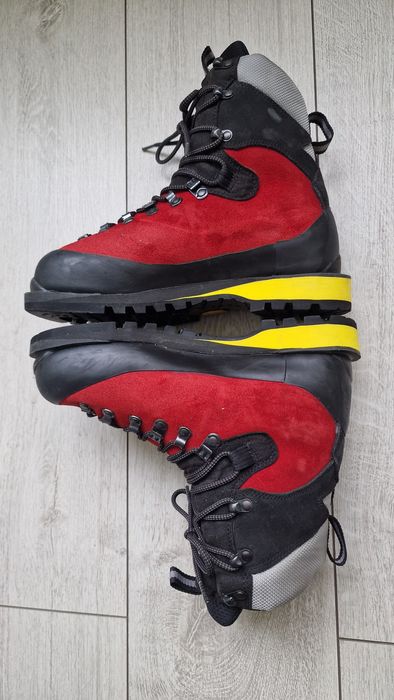 Vand bocanci dama pt tura iarna Goretex,Talpa Vibram, Crispi,mas36-37