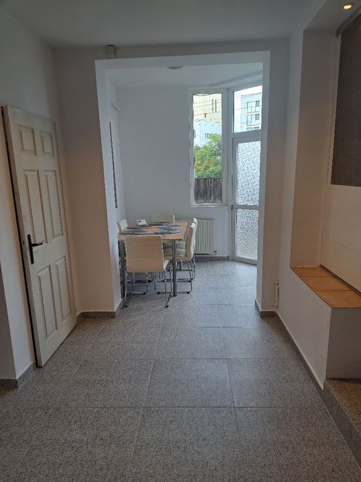 Inchiriez parter casa