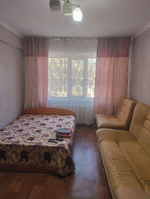 Сдается посуточно 1 ком квартира.