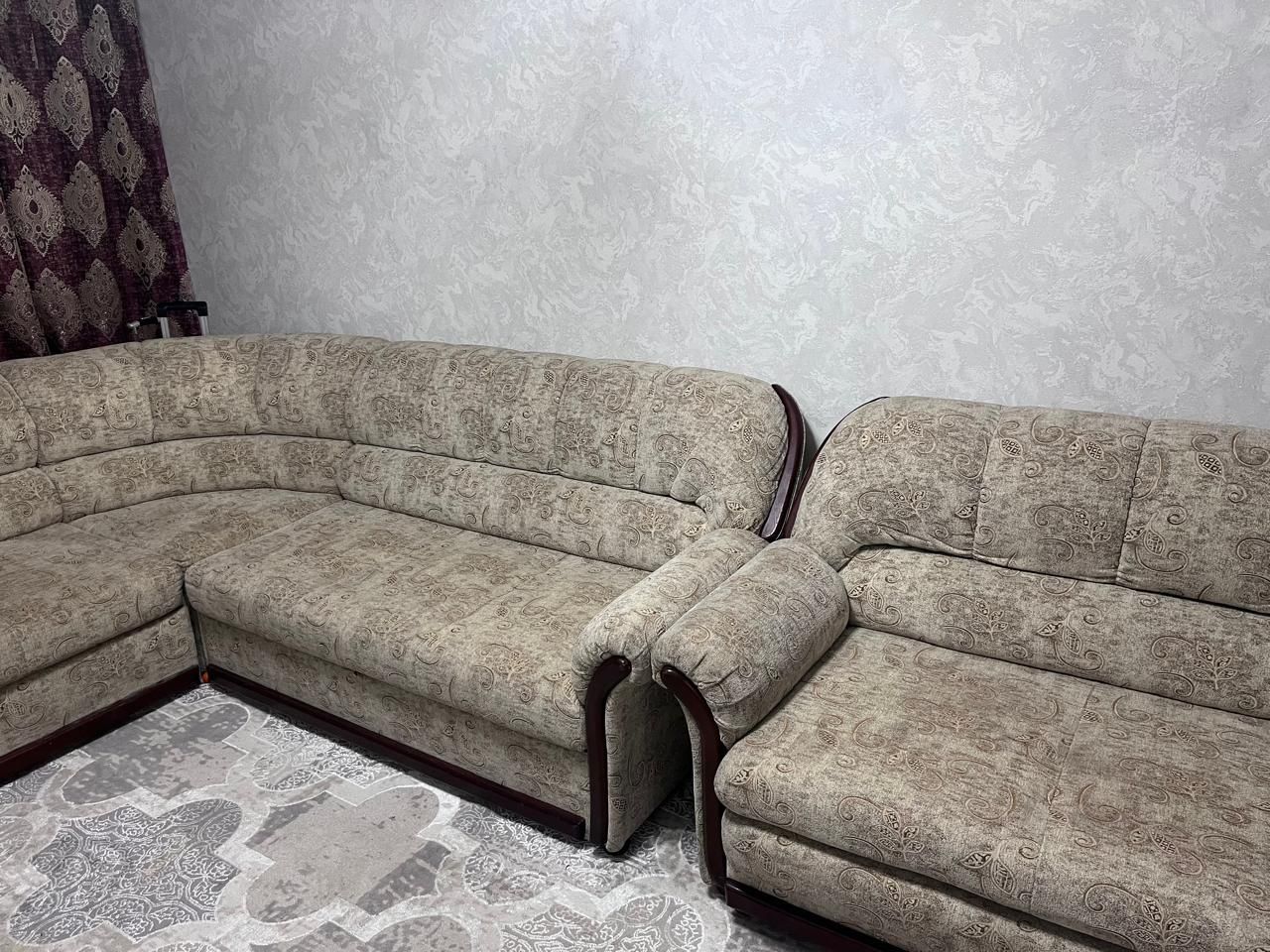 Продам срочно диван