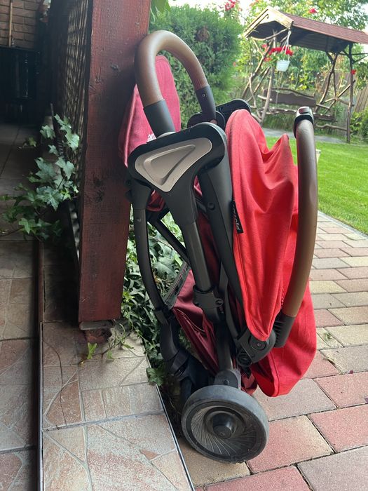 Carucior pliabil Coccole