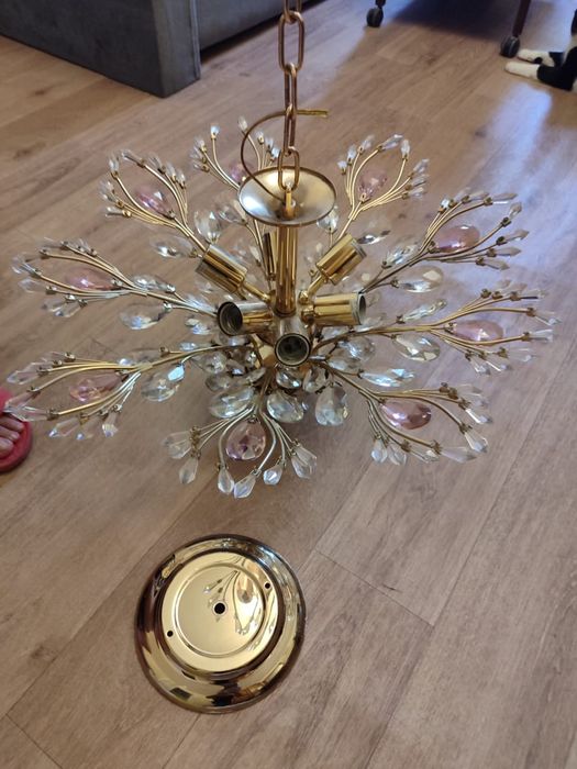 Срочно Продам Люстру.