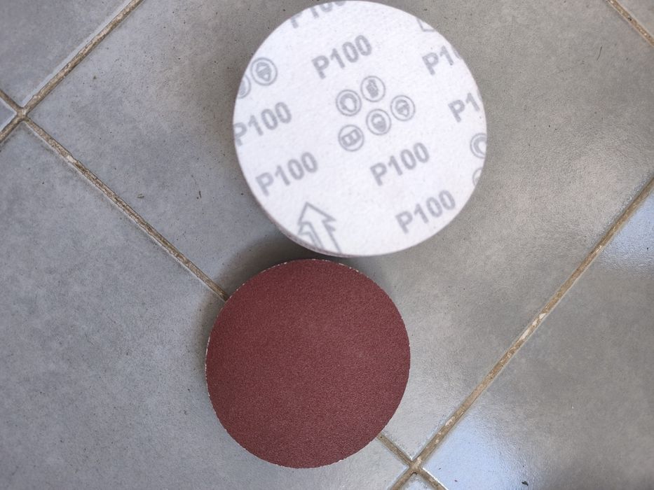 Set de 100 discuri de șmirghel