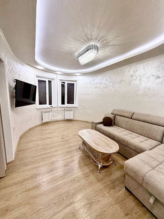 Своя метро Ойбек 3/13/16, долгосрочная аренда.