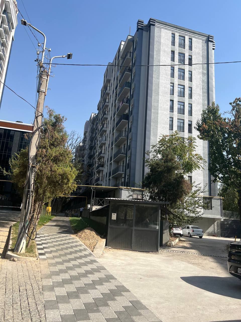 Продаётся квартира Юнусобод13 1 ком новостройка 3 этаж отличный локаци