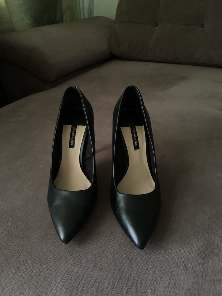 Pantofi eleganti cu toc