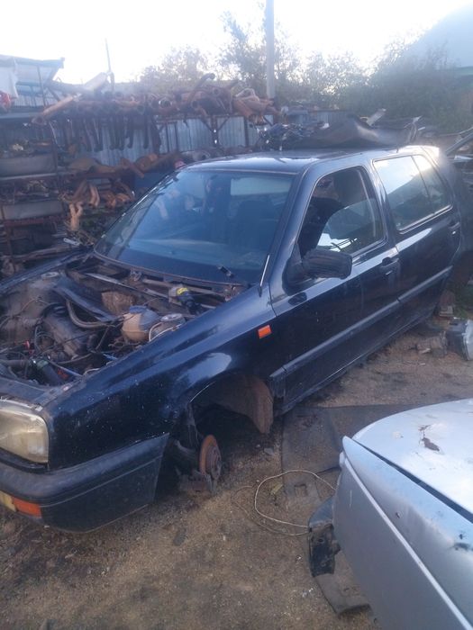 Продам гольф 3 .