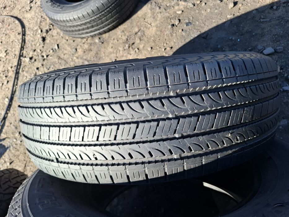 Vand 2 anvelope 245 70 16 yokohana de iarna