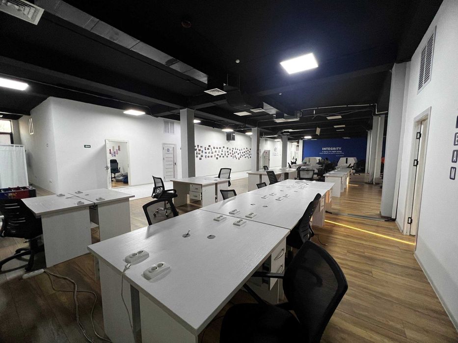 Аренда офис 750/750 м² в БЦ Махтумкули с отдельным входом (55)