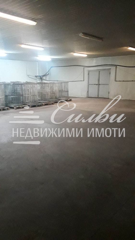 Тухлена сграда - ПОД НАЕМ - кв. Тракия