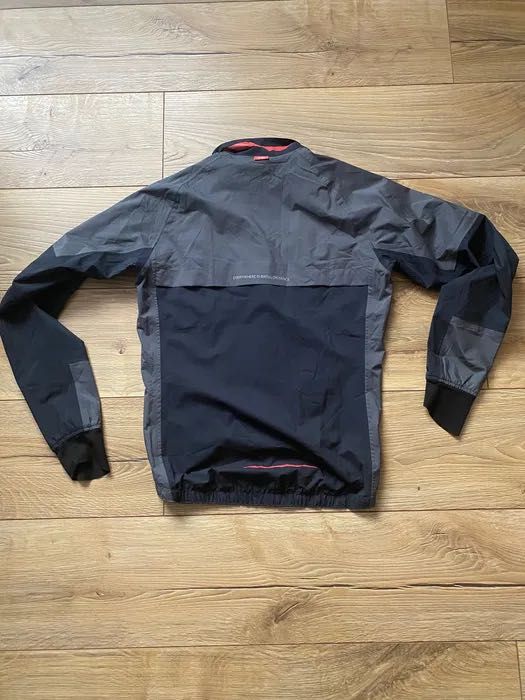 SIGR -jacheta sport, stare impecabila, pentru dame marimea XS