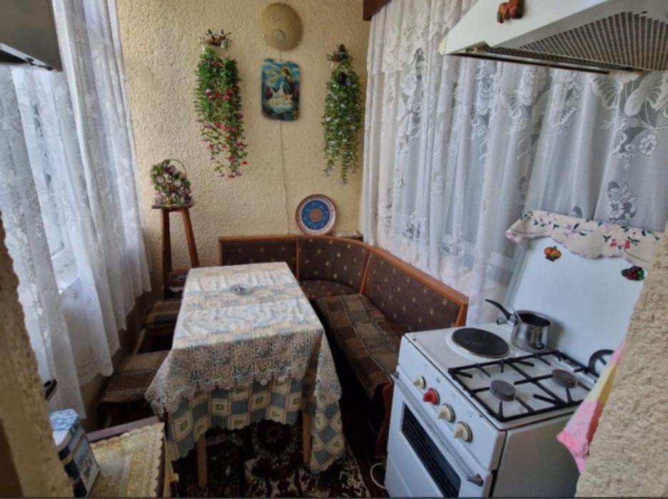 Apartament (2 camere) de vanzare!