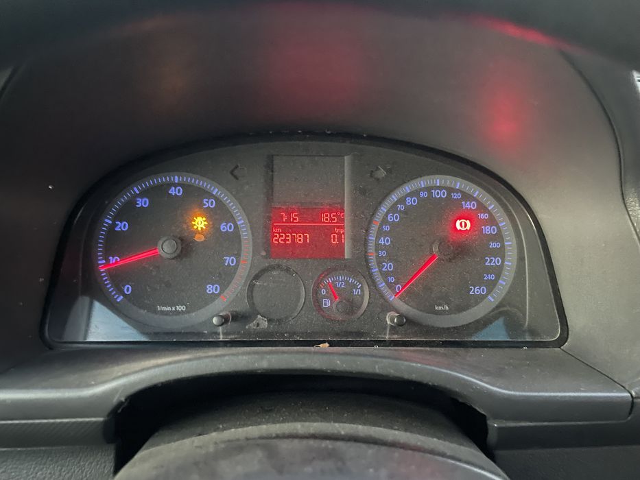 Vw Caddy 1.4i  **BUD** Кади 1.4и на-части!!