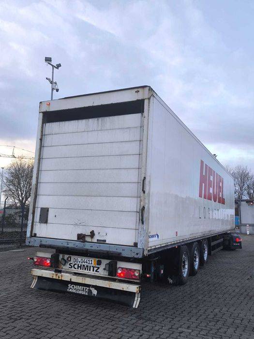 Remorca Schmitz 2008
