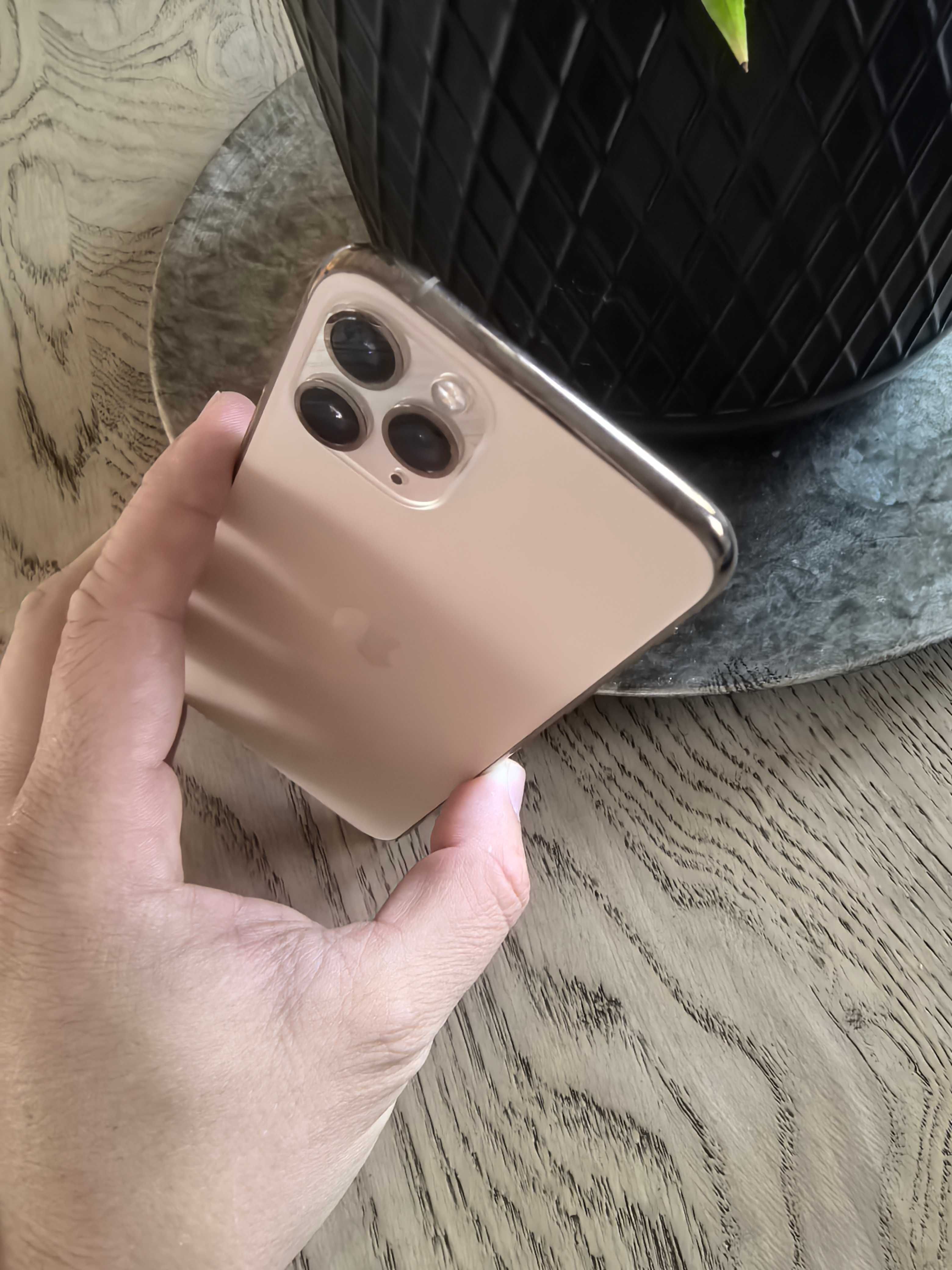 Iphone 11 Pro în stare foarte bună