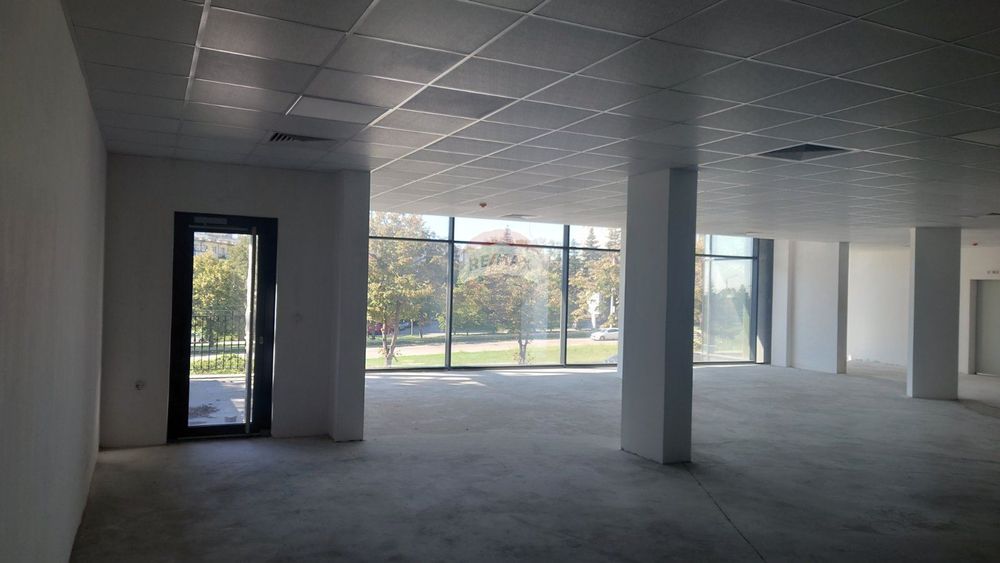 Продава се Магазин в Варна, Чайка - 733 кв.м за 2040 €/кв.м - Снимка #7