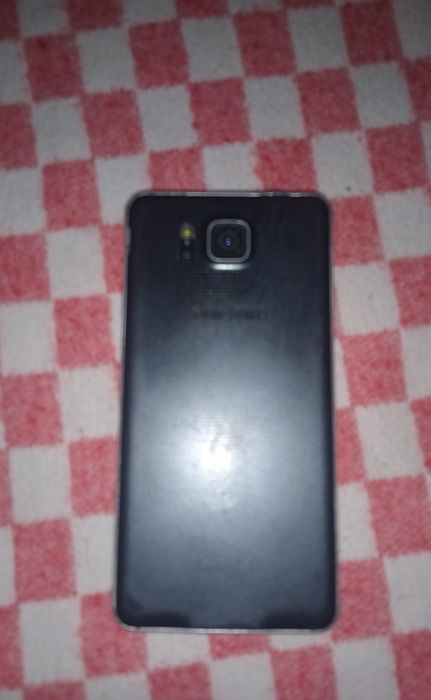 Продам телефон, в хорошем состояни.