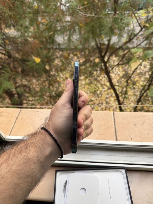 vand iPhone 12 Pro Max