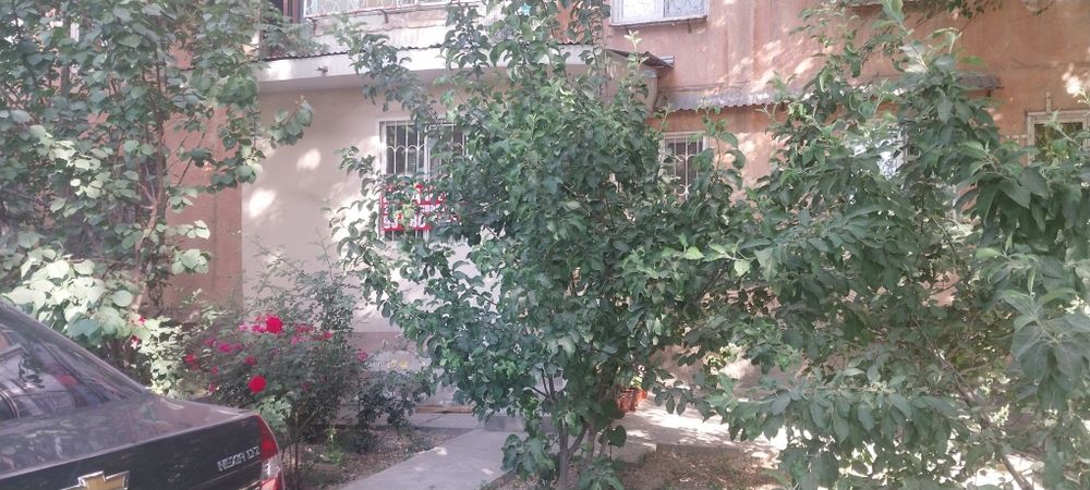 Зудлик билан 2/1/4 уй сотилади. Кибрай Бойжигит