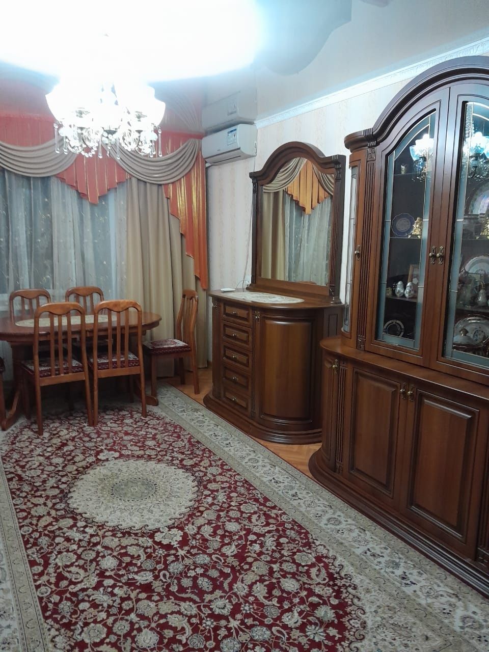Срочно продам 3-х комнатную улучшенную квартиру