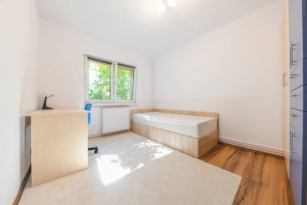 Proprietar inchiriez ap. 4 cam. decomandate cartier Cipariu-Gheorgheni