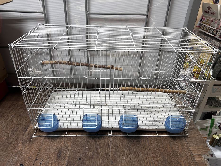 Клетка для птиц большая  б/у