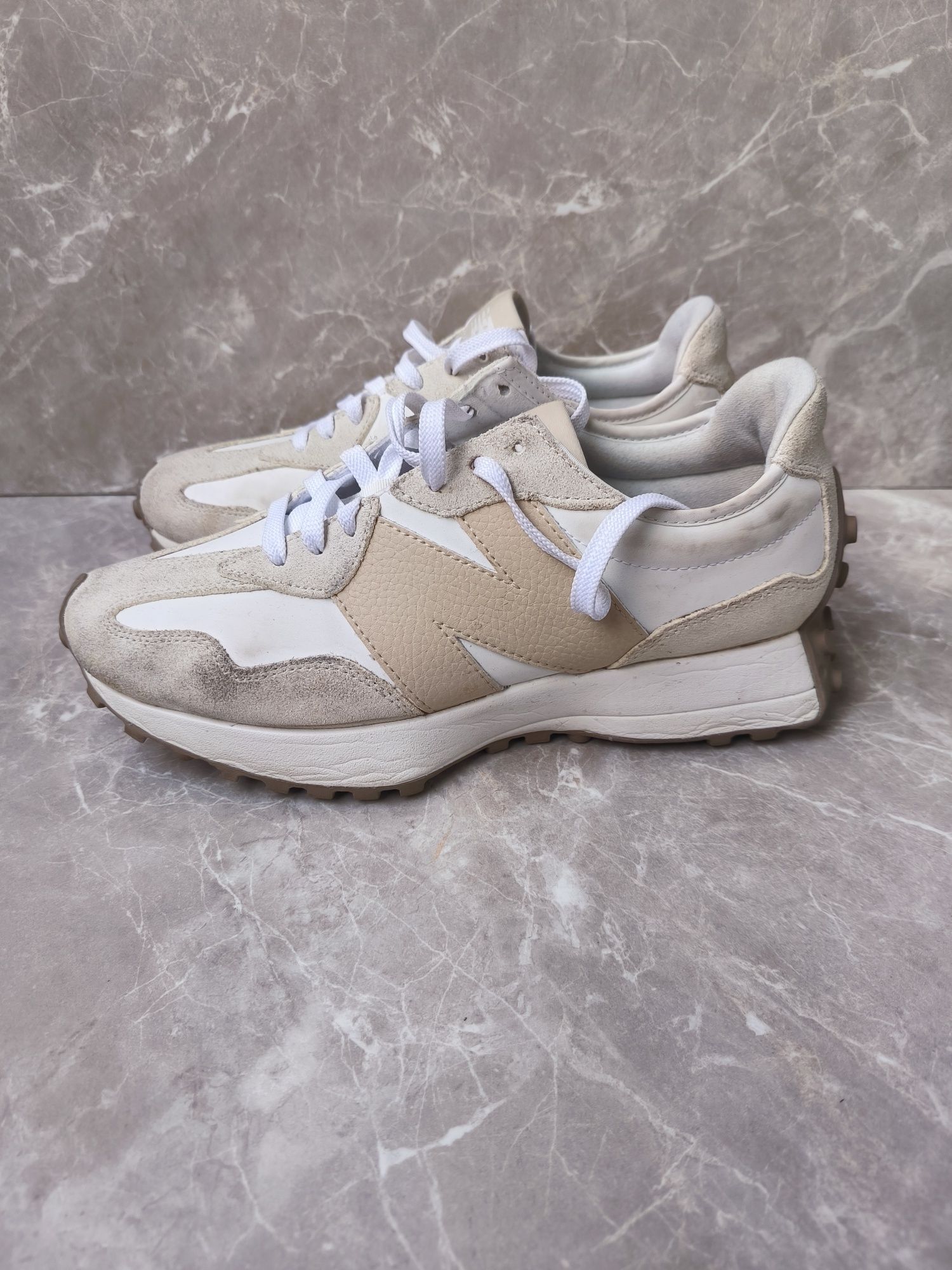 New Balance 327 номер 41,5