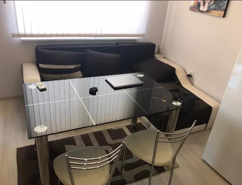 Дава се под наем Двустаен апартамент в Пловдив, Южен - 60 кв.м за 300 € - Снимка #1