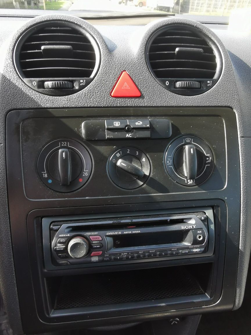 Vând Volkswagen Caddy 1.9 tdi bls