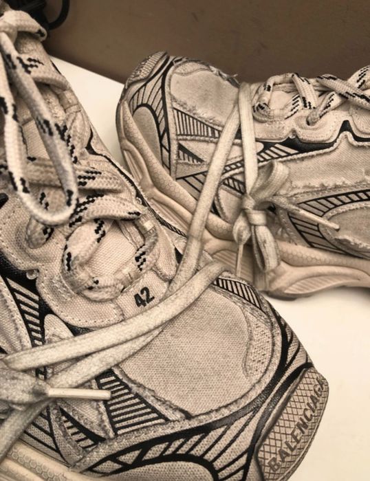 Balenciaga nr:42  2600Ron