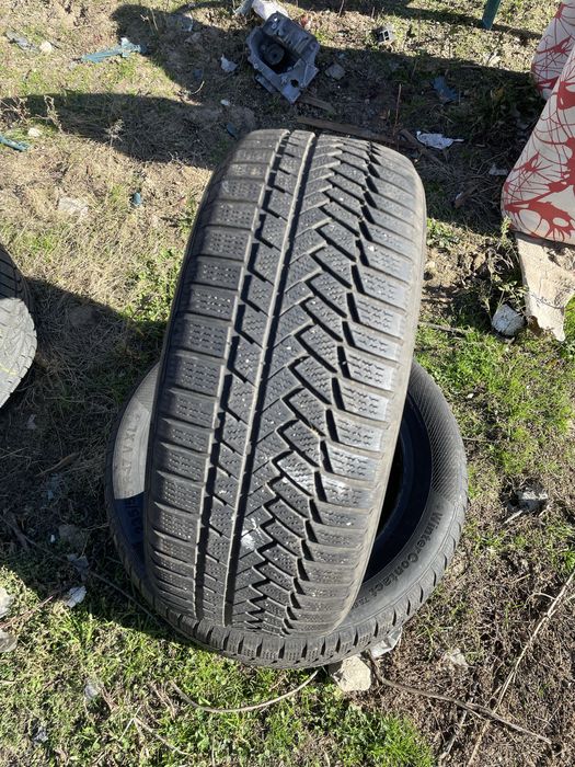 Зимни гуми continental 235/55R17 2бр.