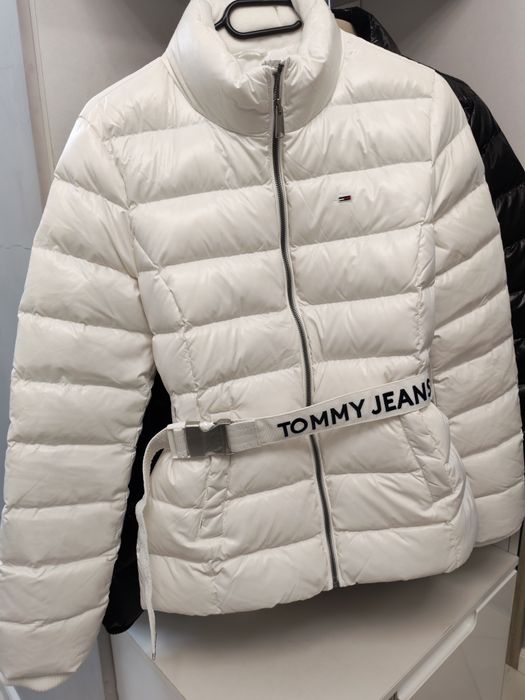 Ново дамско зимно яке  Tommy jeans