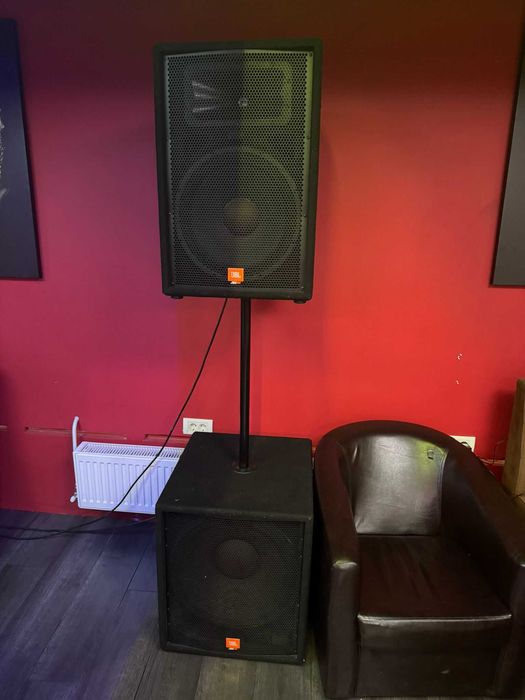 Vand Boxe JBL + Statie
