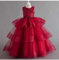 Пышное красное платье для праздника на девочку 4, 5 и 6 лет