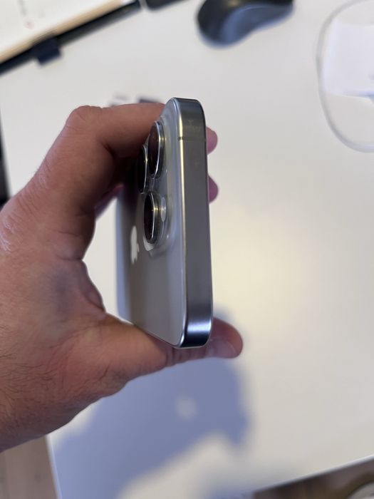 Iphone 15 pro necodat 256 gb pachet complet
