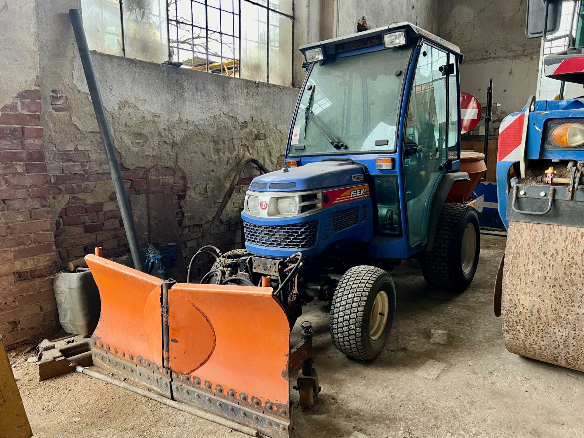 Tractor ISEKI Hydro 3200