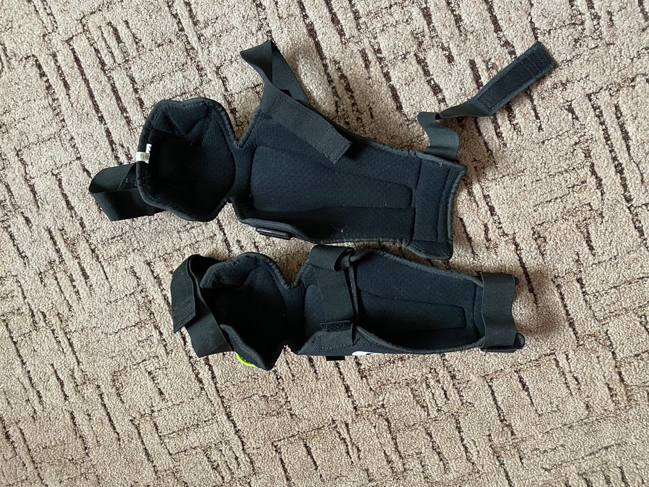 Aparatori genunchi si tibie IXS