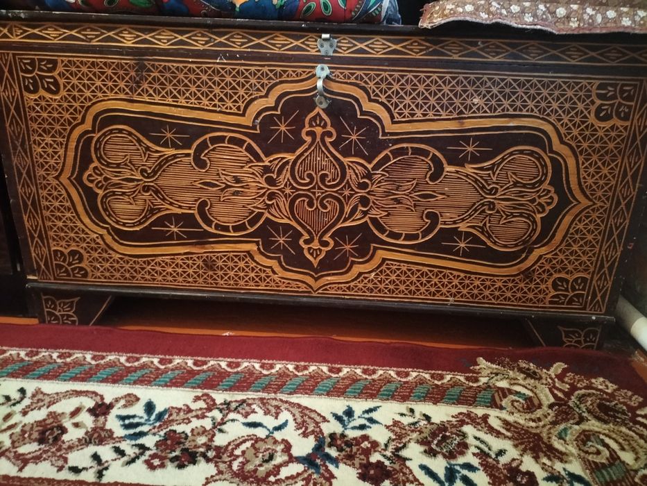 Сандық сатылады .болатын бағасы осы