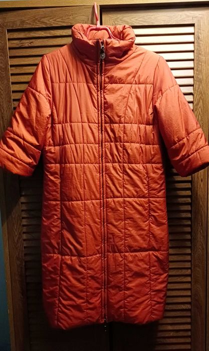 Дълго капитонирано палто