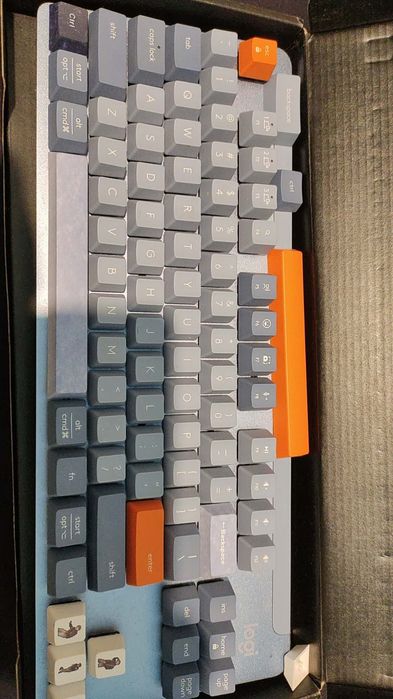 logitech k855 механична клавиатура