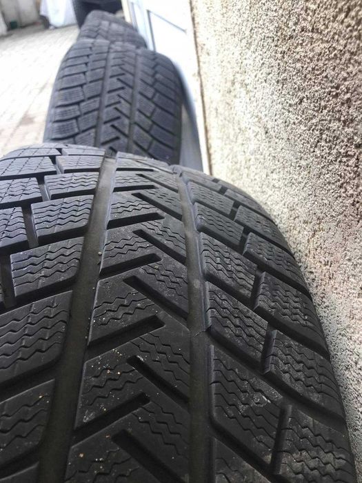 ca noi!! Roti Iarna Porsche Cayenne Michelin 255 55 18