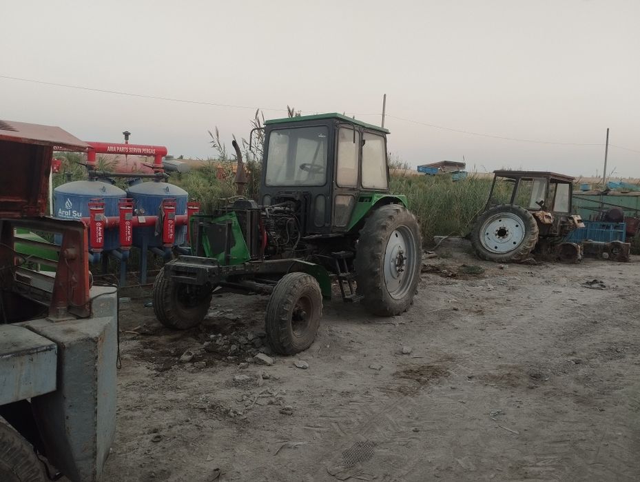 Ттз80 4аек трактори сотилади