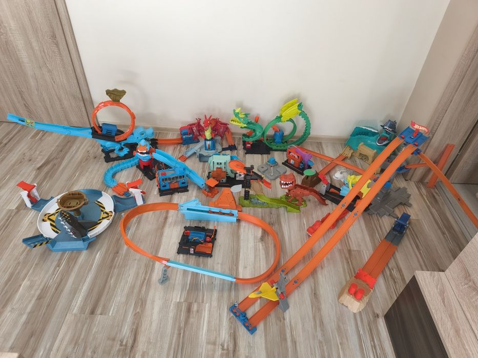 Писти Hot Wheels