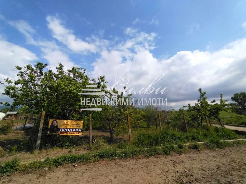 Парцел в РЕГУЛАЦИЯ - с.Миланово, общ.Велики Преслав