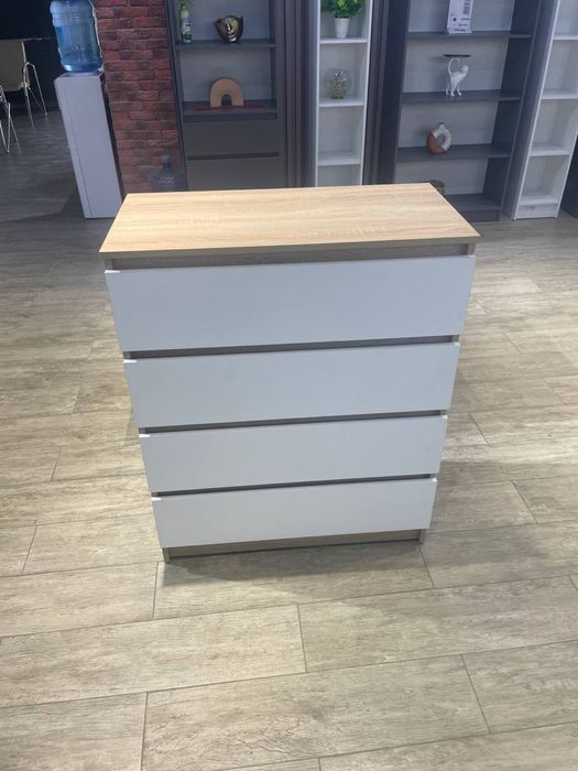 В продаже есть комод. Sotuvda komod bor